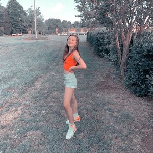 Meet your Posher, Sophia